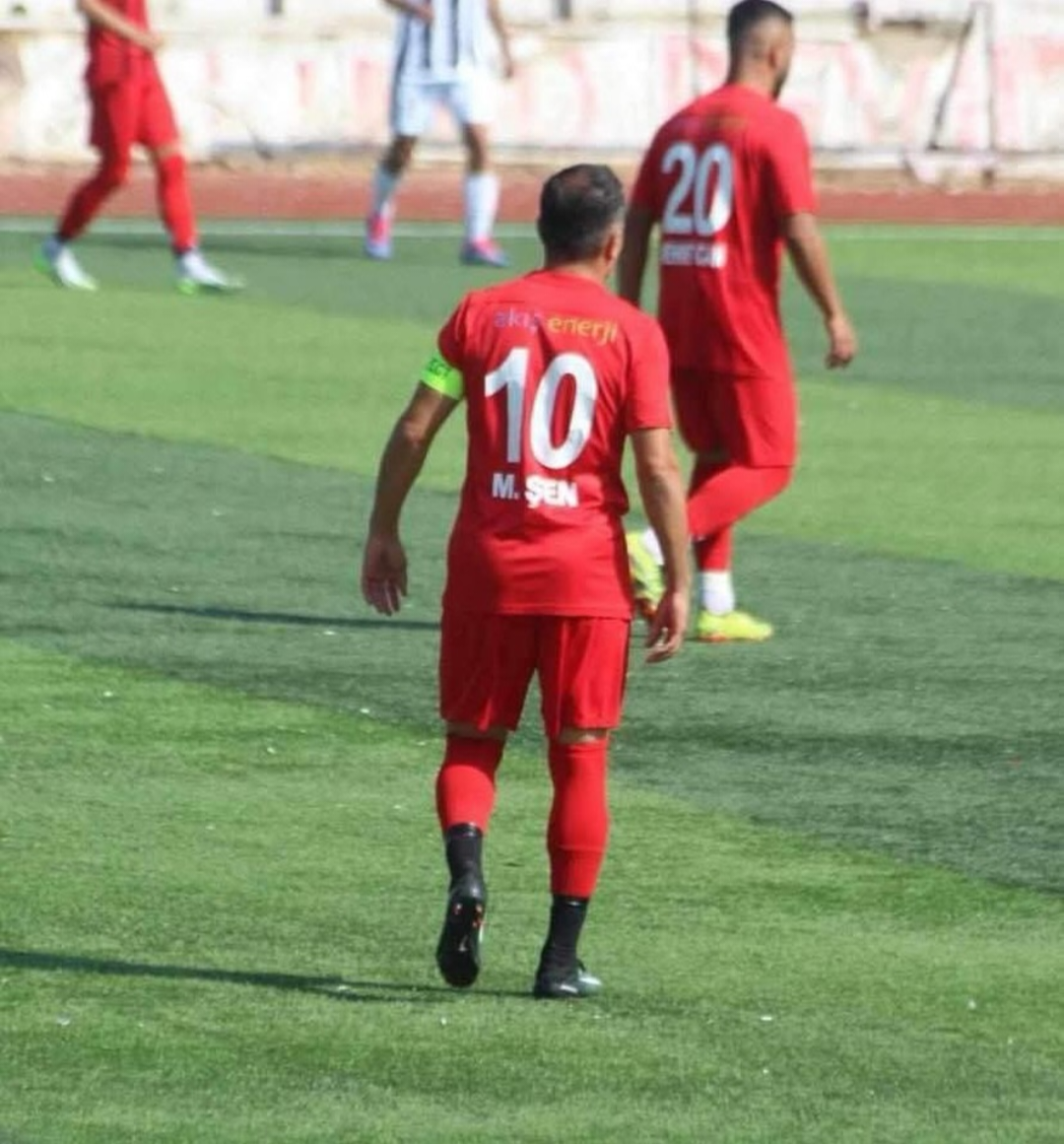 SÖKESPOR  KAZANMAYI UNUTTU 